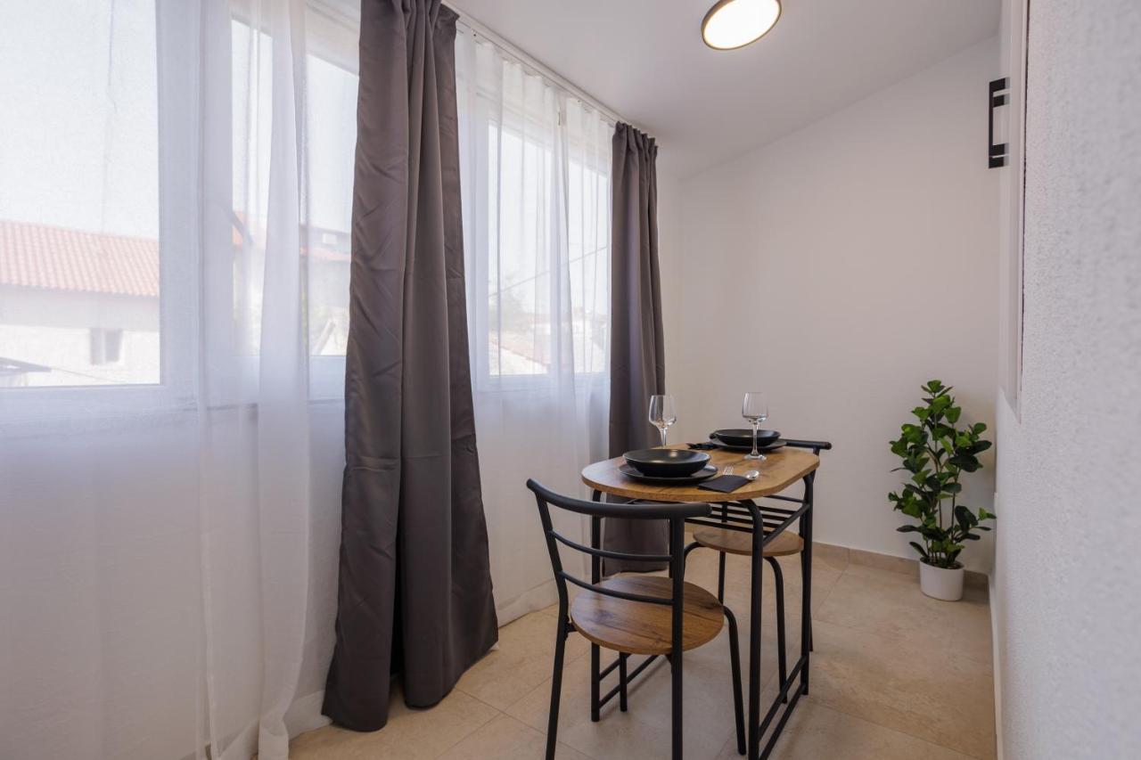 Apartments Piritus سبليت المظهر الخارجي الصورة